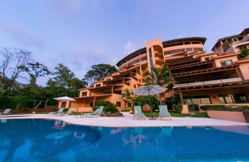 Ixtapa House | Luxury Condo with astonishing ocean views at Contramar Brisas