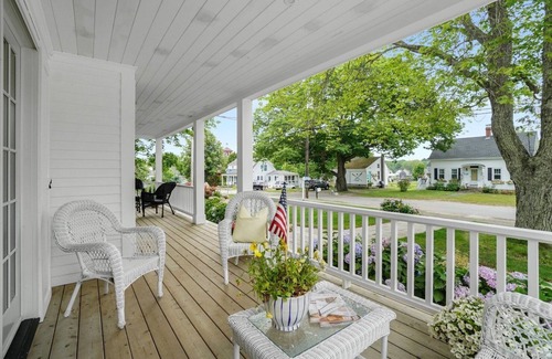Cape Porpoise Condo | Luxury condo with views & amazing location! Minutes to town and beaches