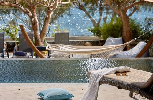 Koutsouras Villa | Luxury contemporary beachfront with infinity pool