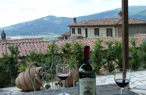 Montalla Villa | Luxury Cortona view hilltop Villa
