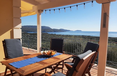 Foinikounta Villa | Luxury cosy villa, magic panorama view. Complete privacy.nInfinity pool 10x4m.
