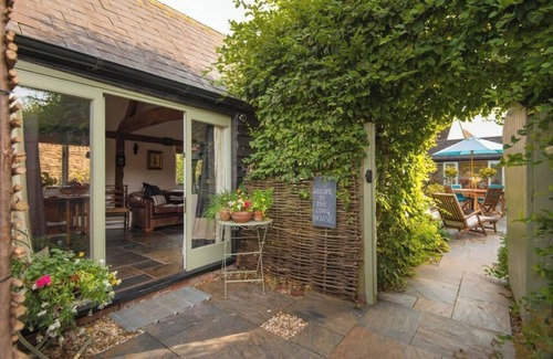 Wantage House | Luxury countryside getaway in 2 bed barn conversion with walks