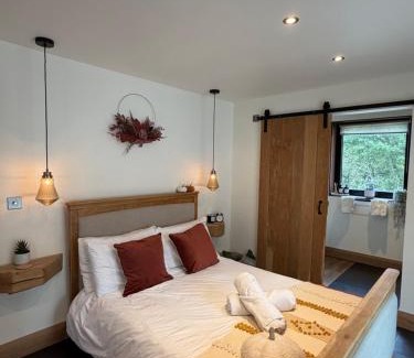 Llangollen House | Luxury Courtyard Studio in Llangollen