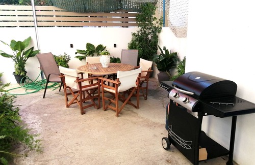 Kontsika House | Luxury, cozy flat with yard anf fireplace, in the ancient port of Delphi