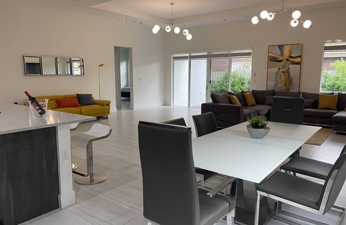 Richmond West House | Luxury-design House