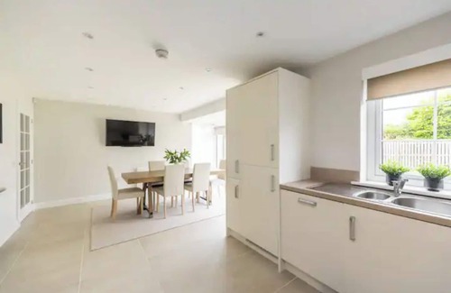 Gifford House | Luxury Detached Home in Edinburgh