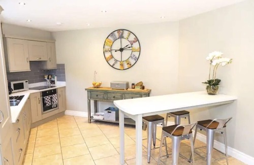 Dingle House | Luxury Dingle Home close to town center, 4 bedrooms