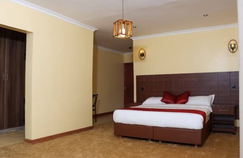 Ongata Rongai Cabin | Luxury Double Room in Karen Nairobi