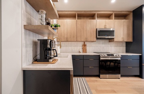Rutland Apartment | Luxury, downtown Rutland apartment with balcony