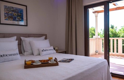 Cilipi Villa | Luxury Dubrovnik villa with private heated pool, jacuzzi and sauna Pietrina