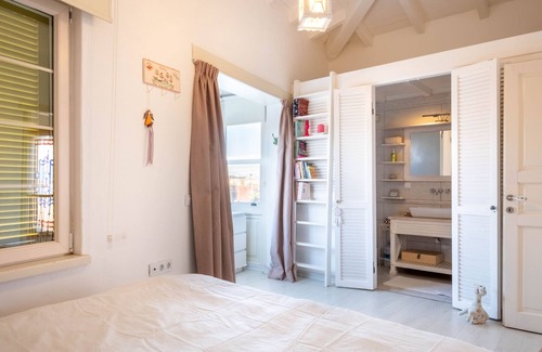 Hacımemis Villa | Luxury Duplex Villa w Pool and Garden in Alacati