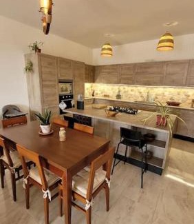 Mellieha Apartment | Luxury en-suite Double. Beach-house with Sea Views