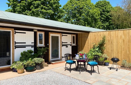 Kingston St Mary Cabin | Luxury Ensuite Studio Cabin