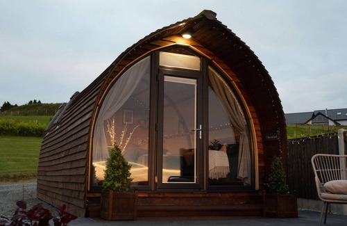 Glandyfi Cabin | Luxury Ensuite Wooden Glamping Cabin