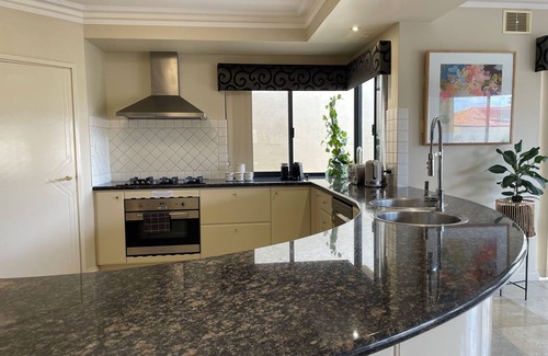 Mirrabooka House | Luxury Escape: Perth, Airport, Swan Valley & Beach