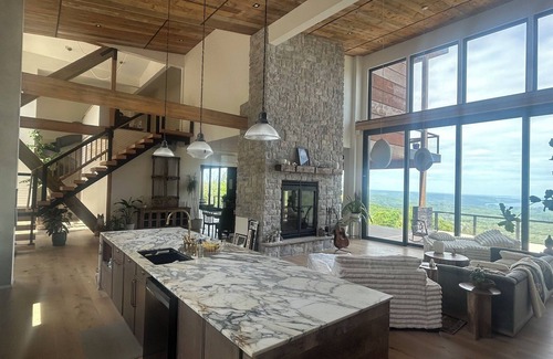 Brooktondale House | Luxury Estate with a Lakeview - Where Elevation Meets Imagination