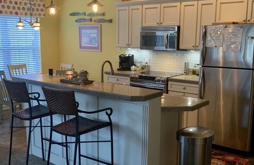 Wilmington Condo | Luxury Fairway Condo Overlooking Two Fairways : Near Beaches -