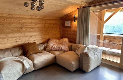 Trin Ski Chalet | Luxury family Chalet with extraordinary Mountain views