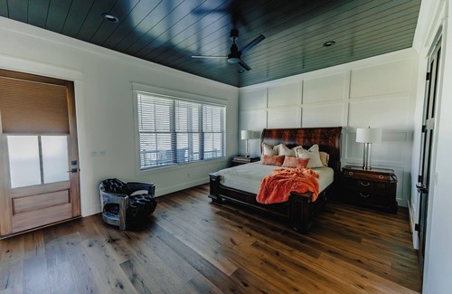 Jamestown Other | Luxury Farmhouse with pool, 2 miles from Jamestown Marina!