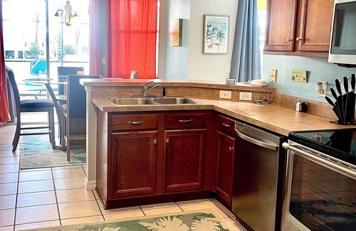 Calabay Parc Villa | Luxury Five bed, South Facing Pool, Hot Tub, 5* Games Room, Sleeps 10/2