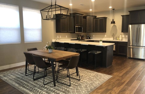 Flagstaff House | Luxury Flagstaff Getaway - Eleven Pines
