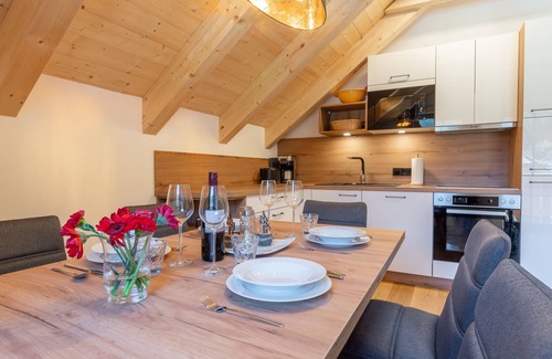 Donnersbachwald Apartment | Luxury flat with shared sauna