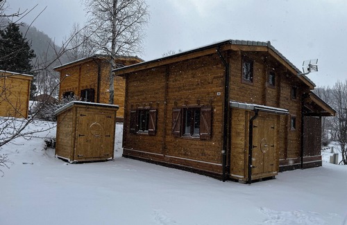 Saint-Leger-les-Melezes Ski Chalet | Luxury chalet at 1,300 m altitude with mountain views and direct access to the slopes!