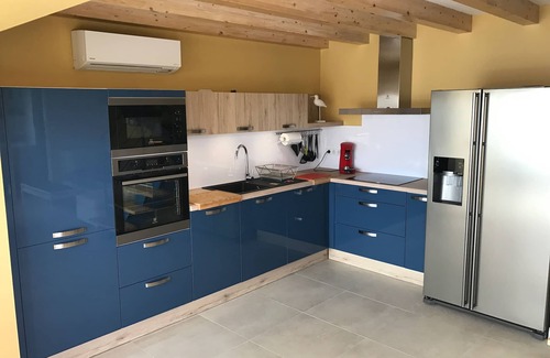 Arles Apartment | Luxury seafront apartment 4* First floor