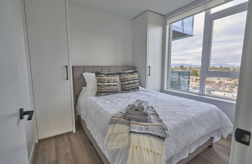 Surrey Apartment | Luxury Furnished 2BR&2BA - New Built + Top Amenities!