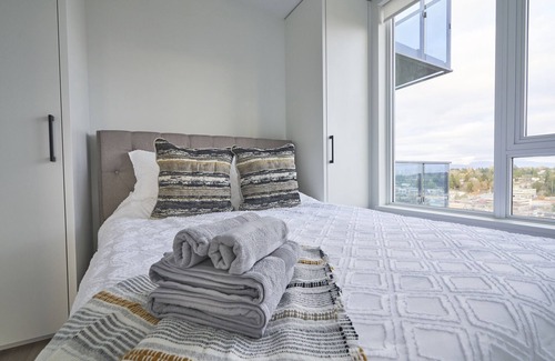 Surrey Apartment | Luxury Furnished 2BR&2BA - New Built + Top Amenities!
