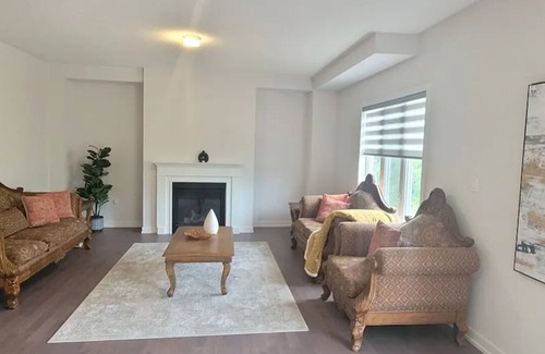 Simcoe House | Luxury Furnished 5 Bedroom House In Norfolk Simcoe