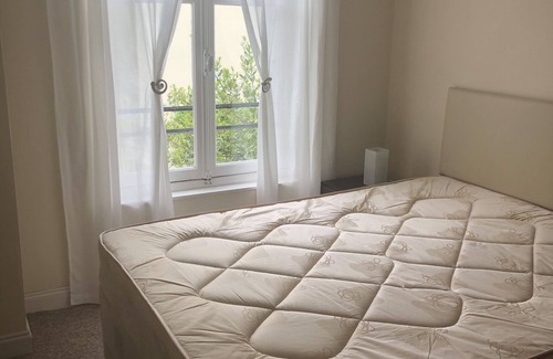 Josselin House | Luxury Gite In The Historic Josselin Centre Facing Impressive Medieval Chateau