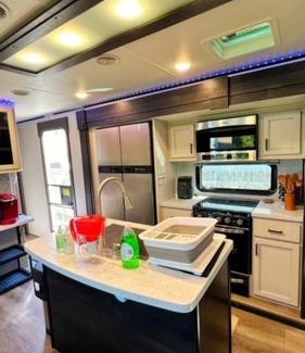 Nampa Apartment | Luxury Glamping near Idaho Event Center in Nampa