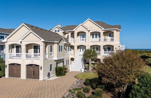 Pine Island House | Luxury, Gorgeous, Cabana Service, Elevator, Theater Room, C0225