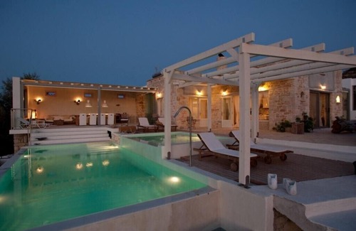 Pitsidia Villa | Luxury-Villa-Sea View-Infinity-Pool-Jacuzzi-8people-Matala-Phaistos-Komos-Beach
