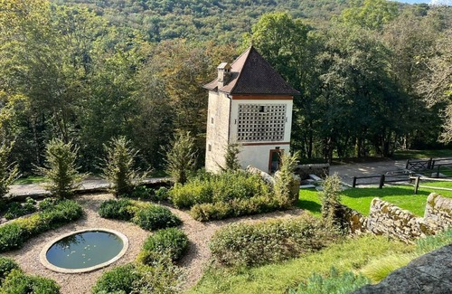 Marigna-sur-Valouse Other | Luxury group accommodation at Château de Marigna