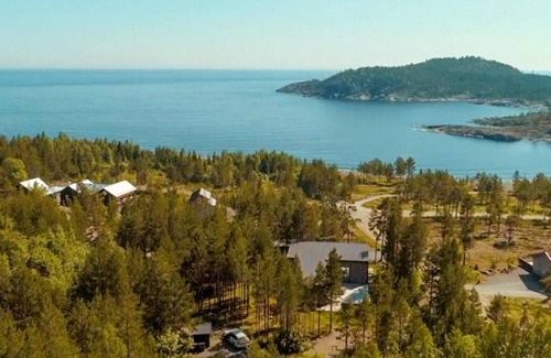Harnosand House | Luxury holiday home with panoramic sea view