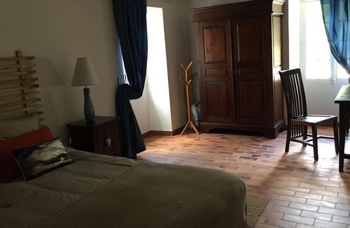 Brantome-en-Perigord Villa | Luxury holidays in Brantome. Villa with pool on 13 hectares of land