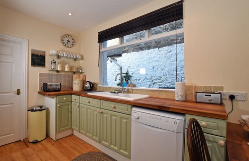 Alnmouth House | Luxury Home From Home. 2 Mins To The Beach & 4 mins to Foxton Hall Golf Course
