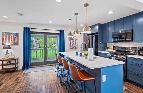 Detroit - Shoreway House | Luxury Home in the Heart of Gordon Square!