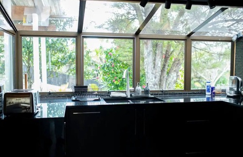 Torbay House | Luxury home near the loveliest and safest beaches