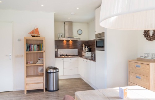 Hollum House | Luxury Home nr Beach