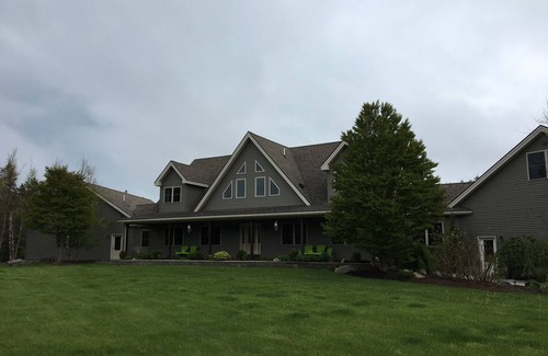 Bernard House | Luxury Home w/INDOOR POOL 20mins BarHarbor boardersAcadia National Par