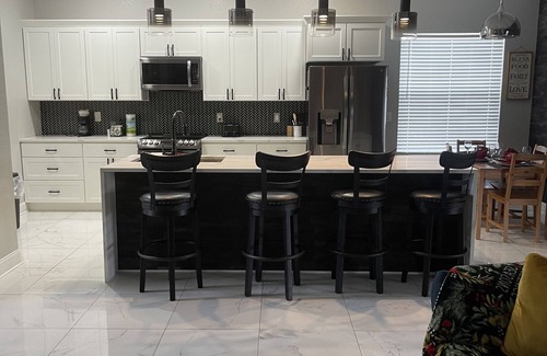 Winter Haven House | Luxury Home w/Lanai, Billiards, 6min to Legoland