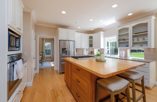 Ukiah House | Luxury Home walking distance to Downtown