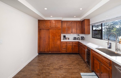 Eagle Rock House | Luxury Home with City View - Close to LA