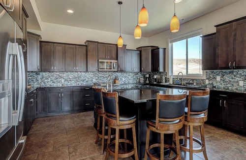 Sunnyslope House | Luxury Home with Epic Views - Game Rooms, Gym, Near Leavenworth &nLake Chelan