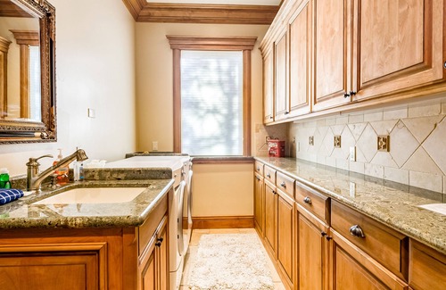 Round Hill Village House | Luxury home with fireplaces, AC, home office, & 2-car garage, sleeps 10