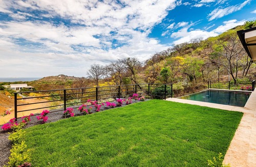 Brasilito House | Luxury home with ocean view and private pool - At Mar Vista Gated Community