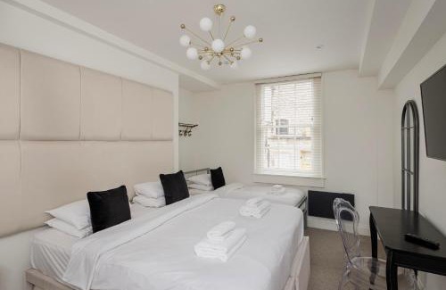 Bath House | Luxury Home with Terrace in Central Bath Sleeps 10